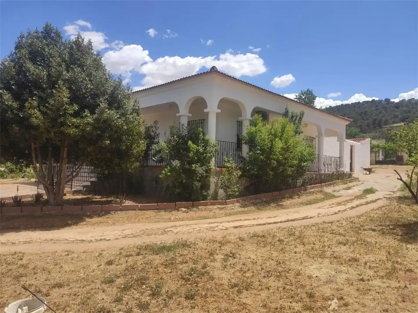 Vista exterior de Casa o xalet en venda en Fuente de Piedra amb Aire condicionat i Balcó