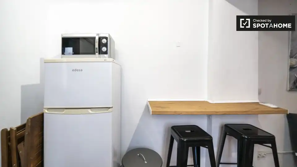 Room in Valencia, Valencia