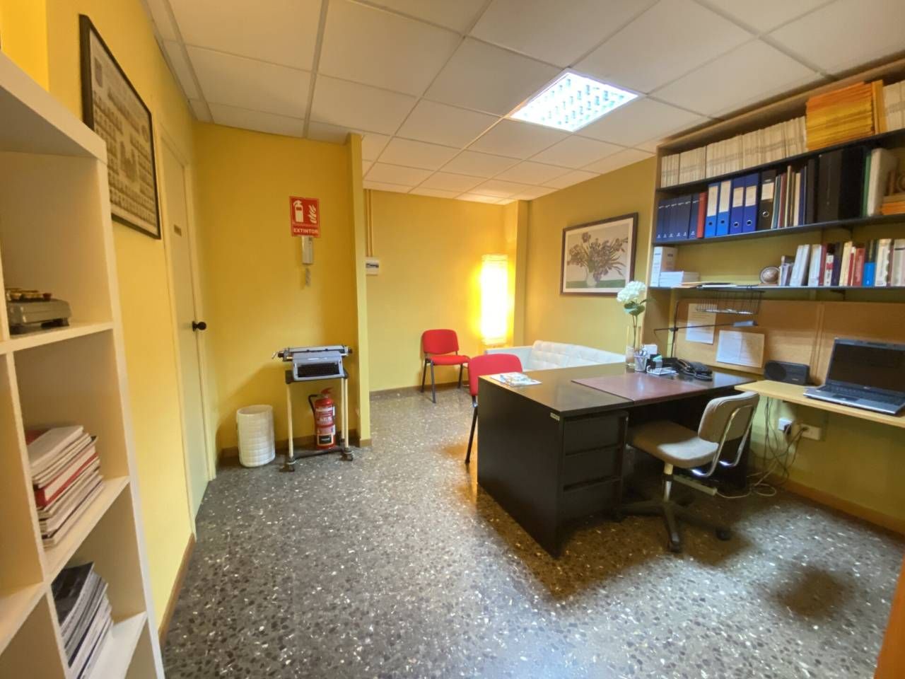 Oficina de lloguer a Rambla Badal, La Bordeta