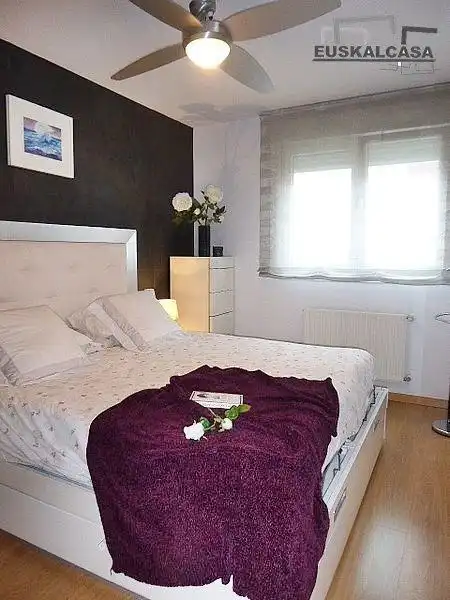 Bedroom of Flat for sale in Errekalde