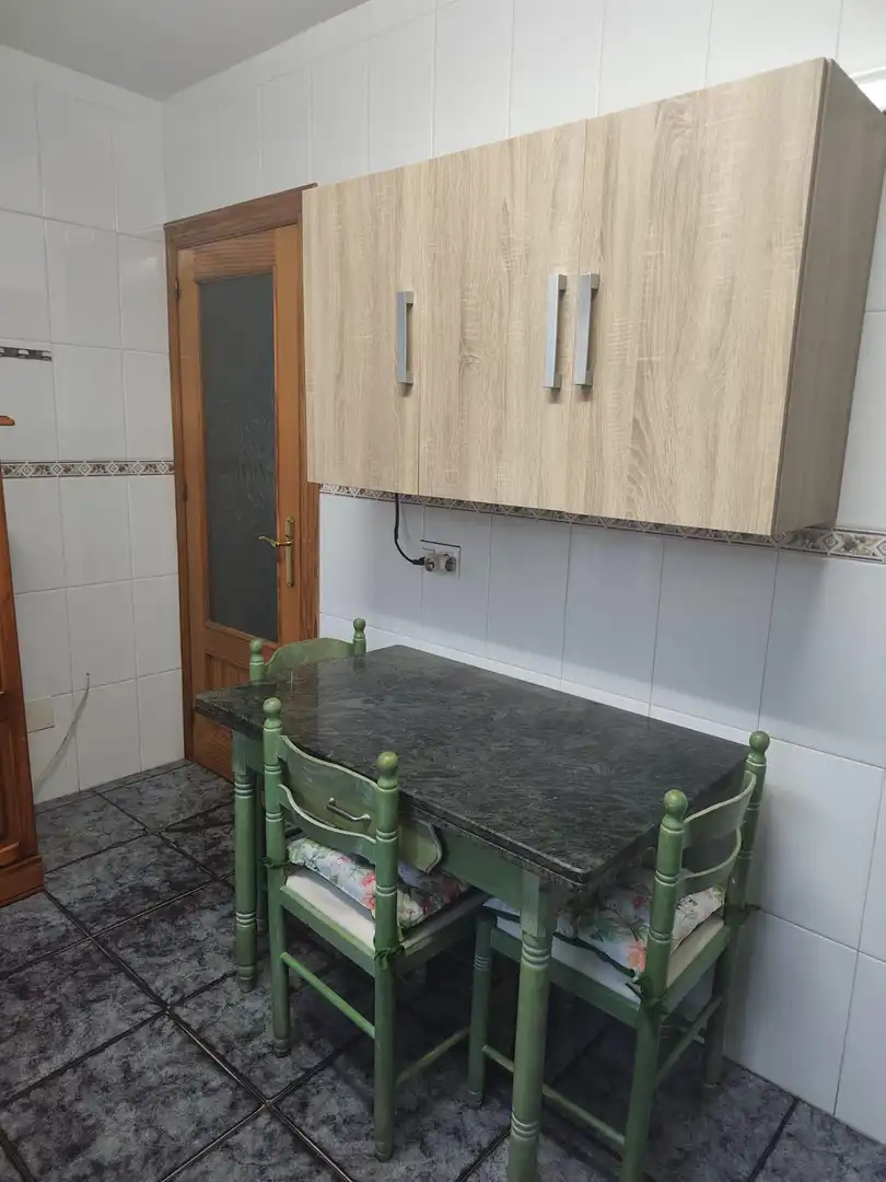 Kitchen of Flat for share in Costacabana - Loma Cabrera