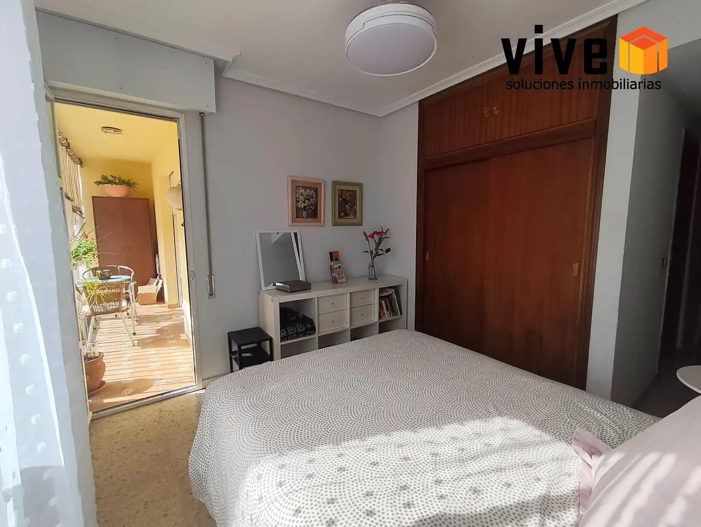 Bedroom of Flat for sale in Sevilla  with Air Conditioner and Terrace