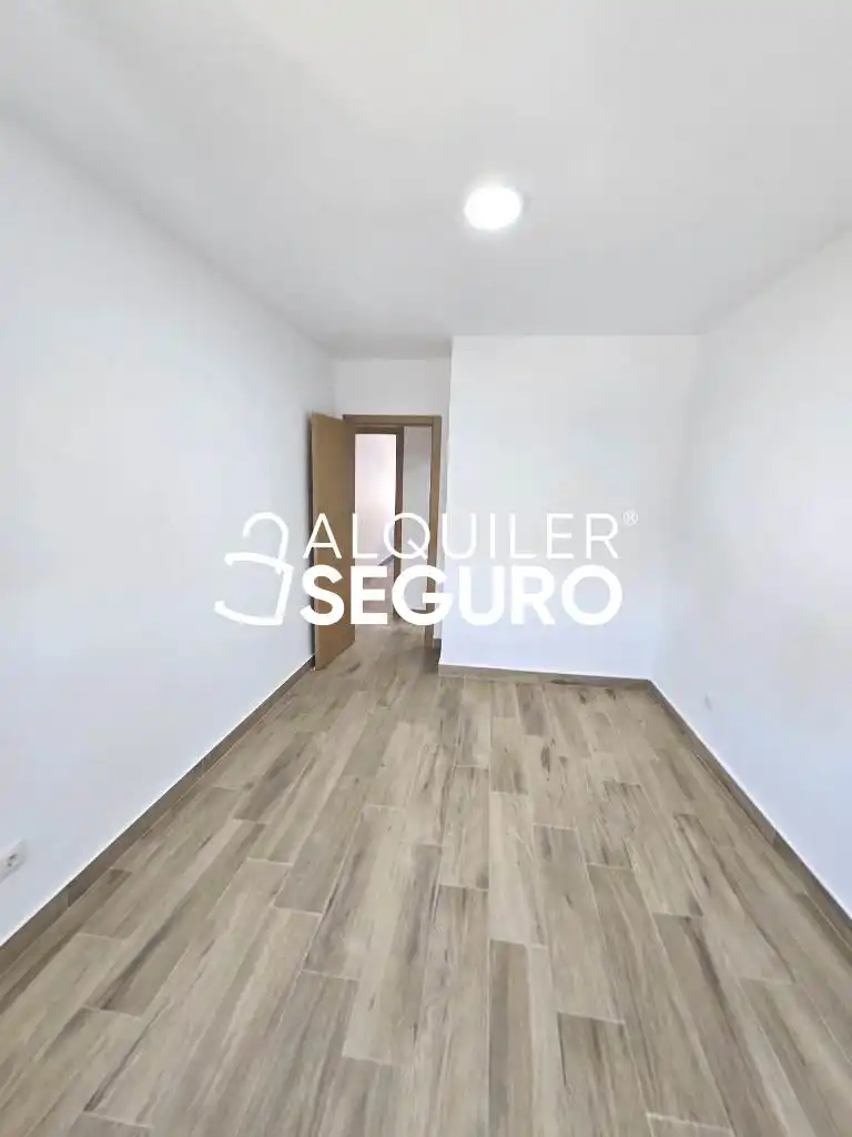 Habitación de Piso de alquiler en San Fernando de Henares con Aire acondicionado, Calefacción y Terraza