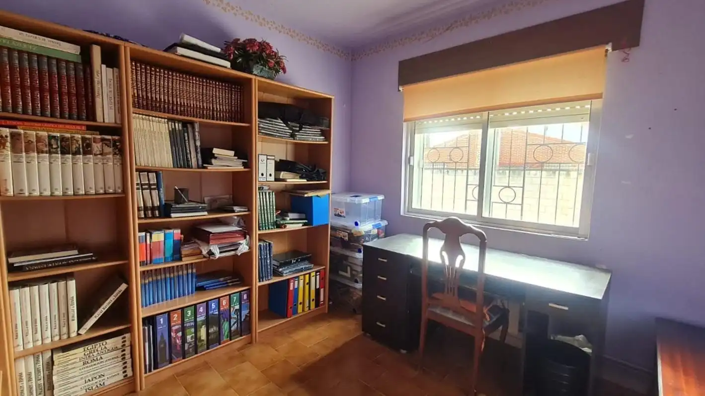 Habitación de Casa o chalet en venta en Mojados con Calefacción, Jardín privado y Terraza