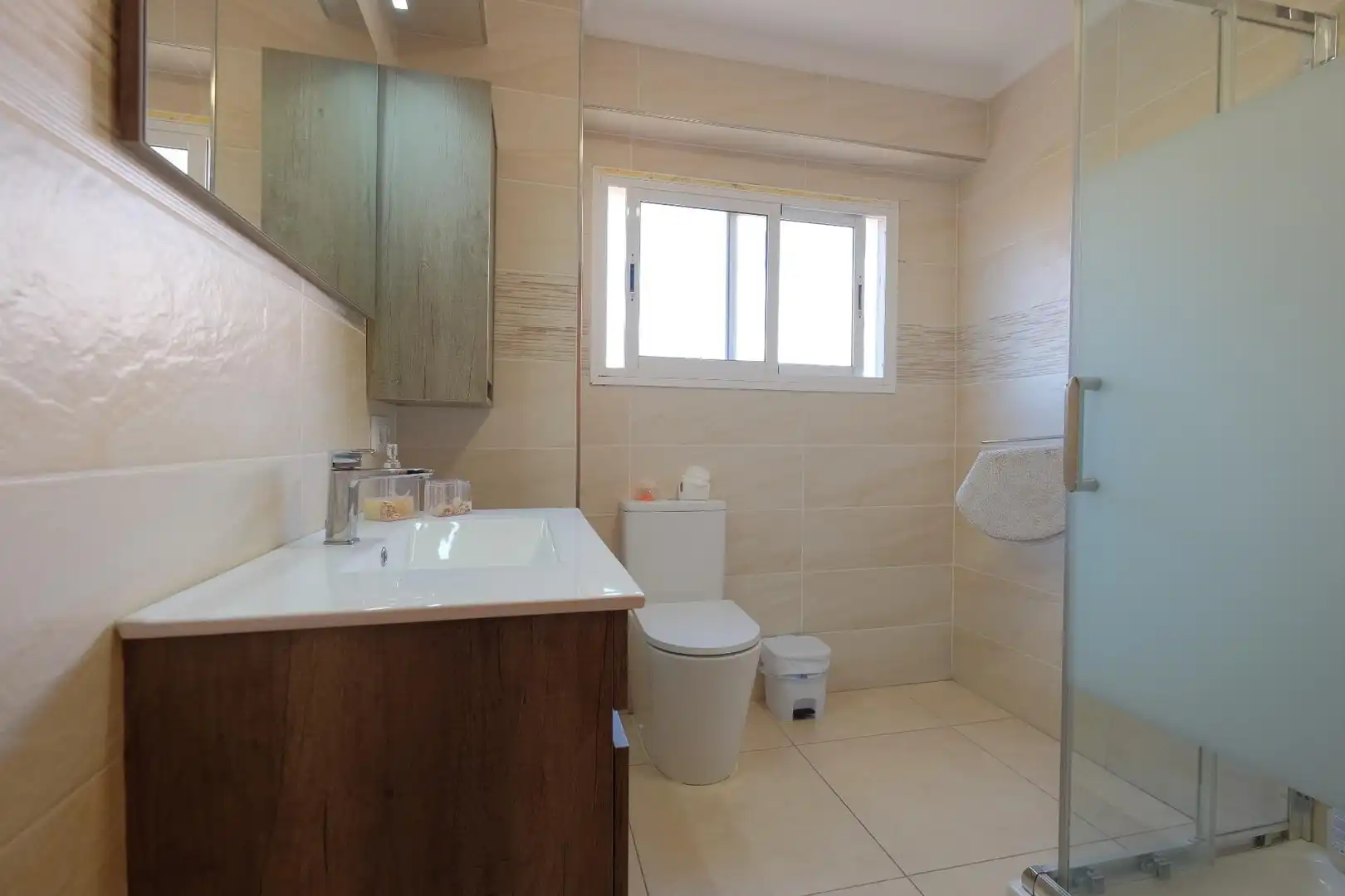 Baño de Apartamento en venta en Calpe / Calp con Terraza y Amueblado