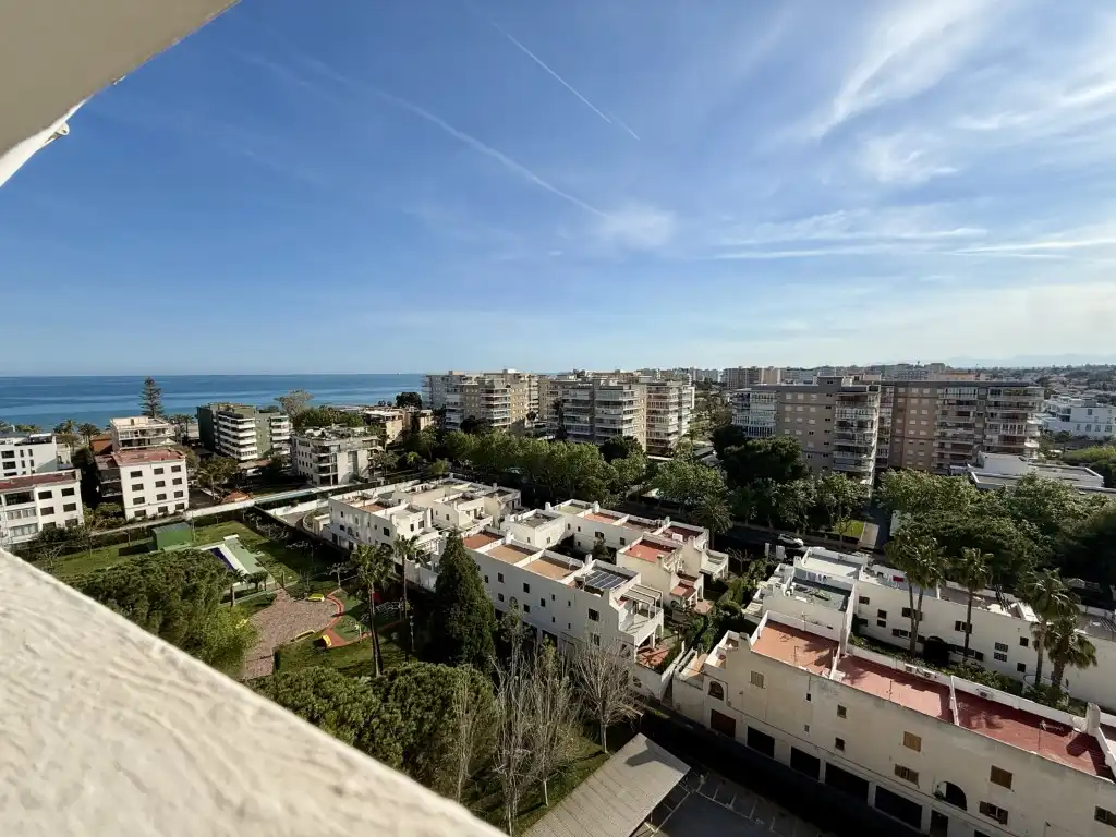 Vista exterior de Apartament en venda en Benicasim / Benicàssim amb Aire condicionat, Calefacció i Jardí privat