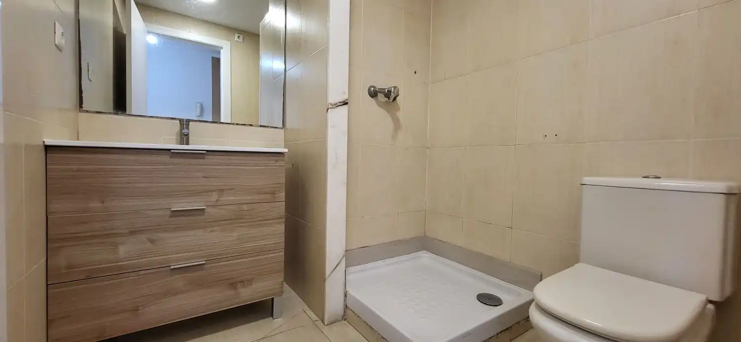 Baño de Apartamento en venta en Deltebre con Balcón