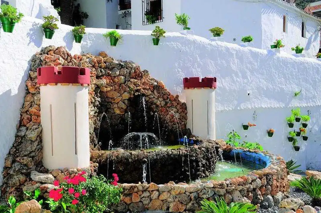 Garden of Houses for sale in Salares  with Terrace and Jacuzzi