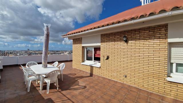 Ático en Venta en Carretera de Collblanc en La Maternitat i Sant Ramon