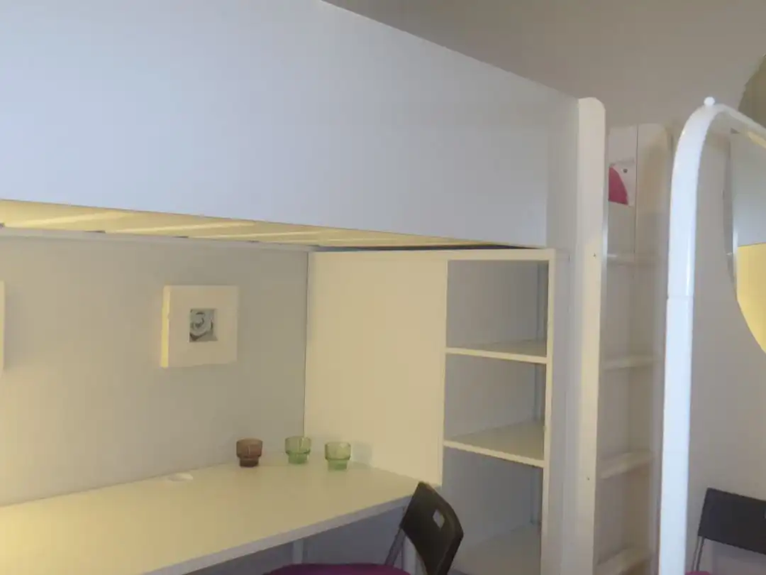 Habitación de Piso de alquiler en Barcelona con Calefacción, Amueblado y Horno