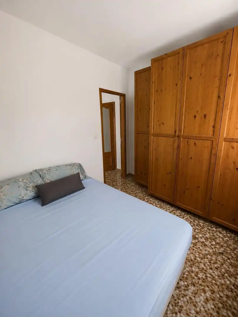 Habitación de Apartamento de alquiler en Alicante / Alacant con Amueblado y Balcón