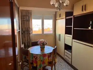 Comedor de Piso en venta en Zaragoza con Calefacción, Amueblado y Horno