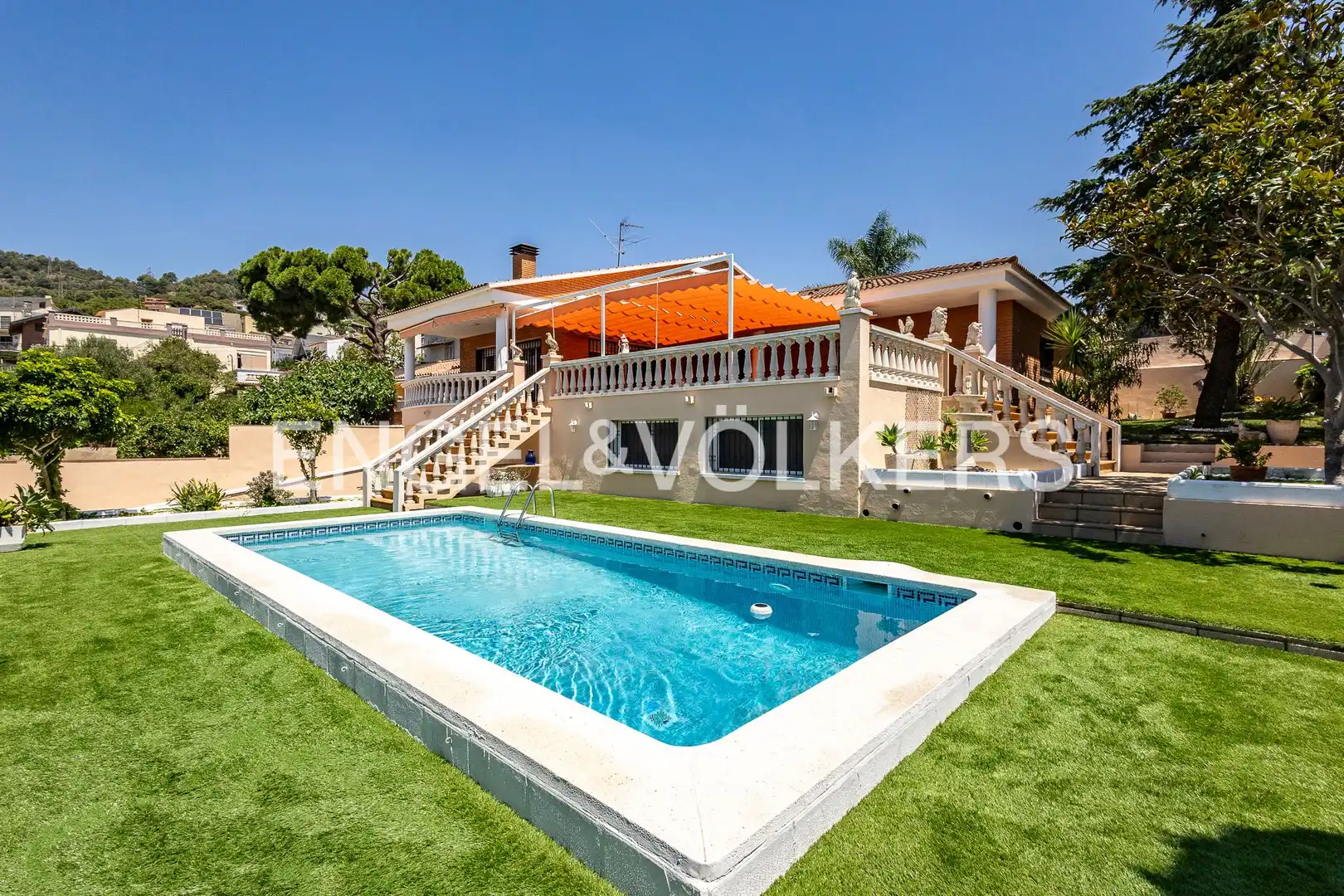 Vista exterior de Casa o chalet de alquiler en Viladecans con Aire acondicionado, Calefacción y Jardín privado