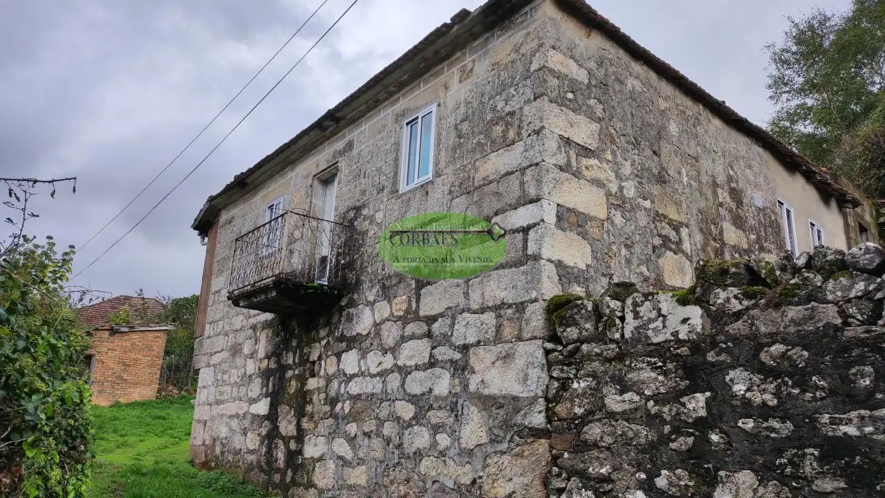 House with garden for sale in Quintela de Leirado
