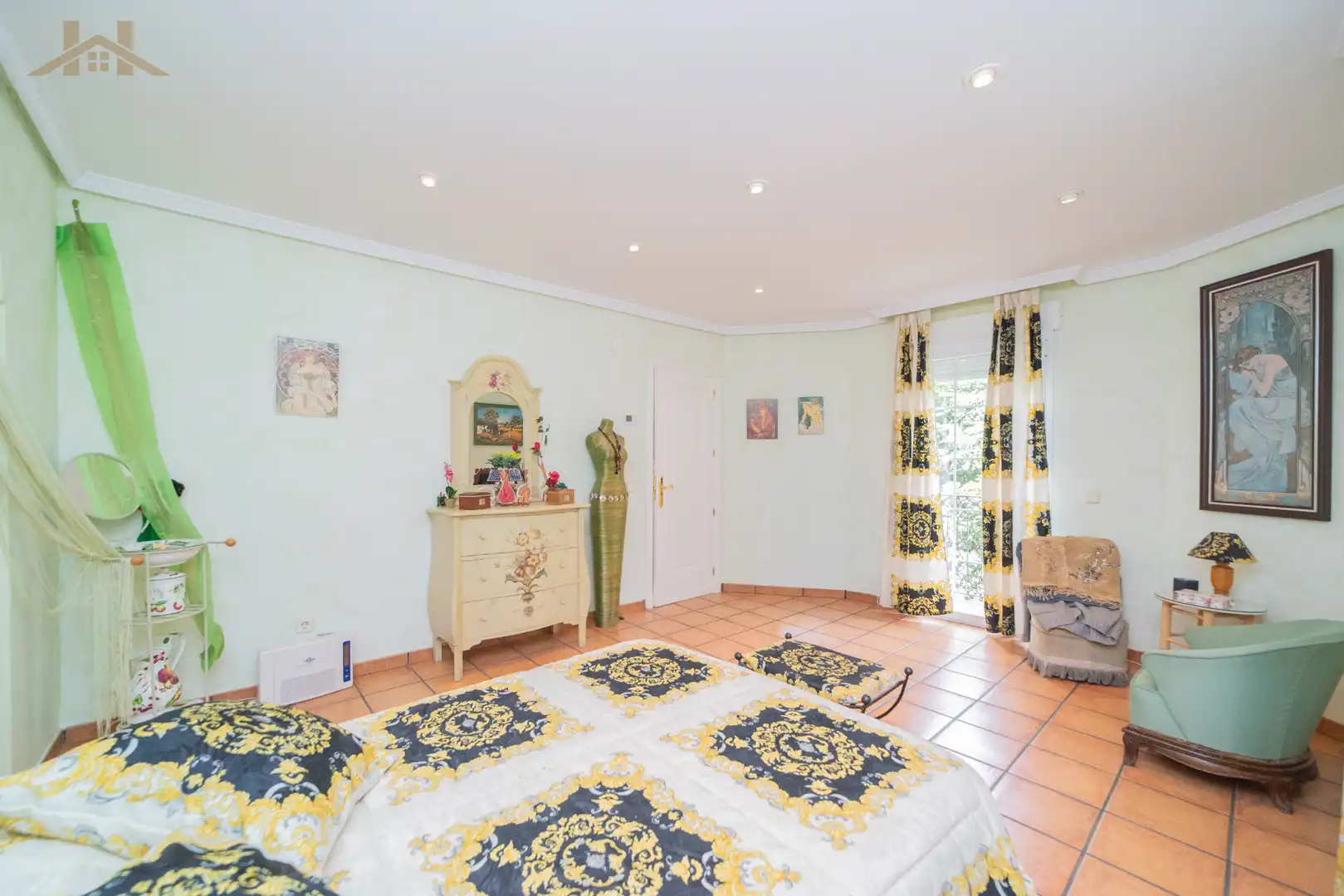 Dormitori de Casa o xalet en venda en Guadarrama amb Calefacció, Jardí privat i Piscina