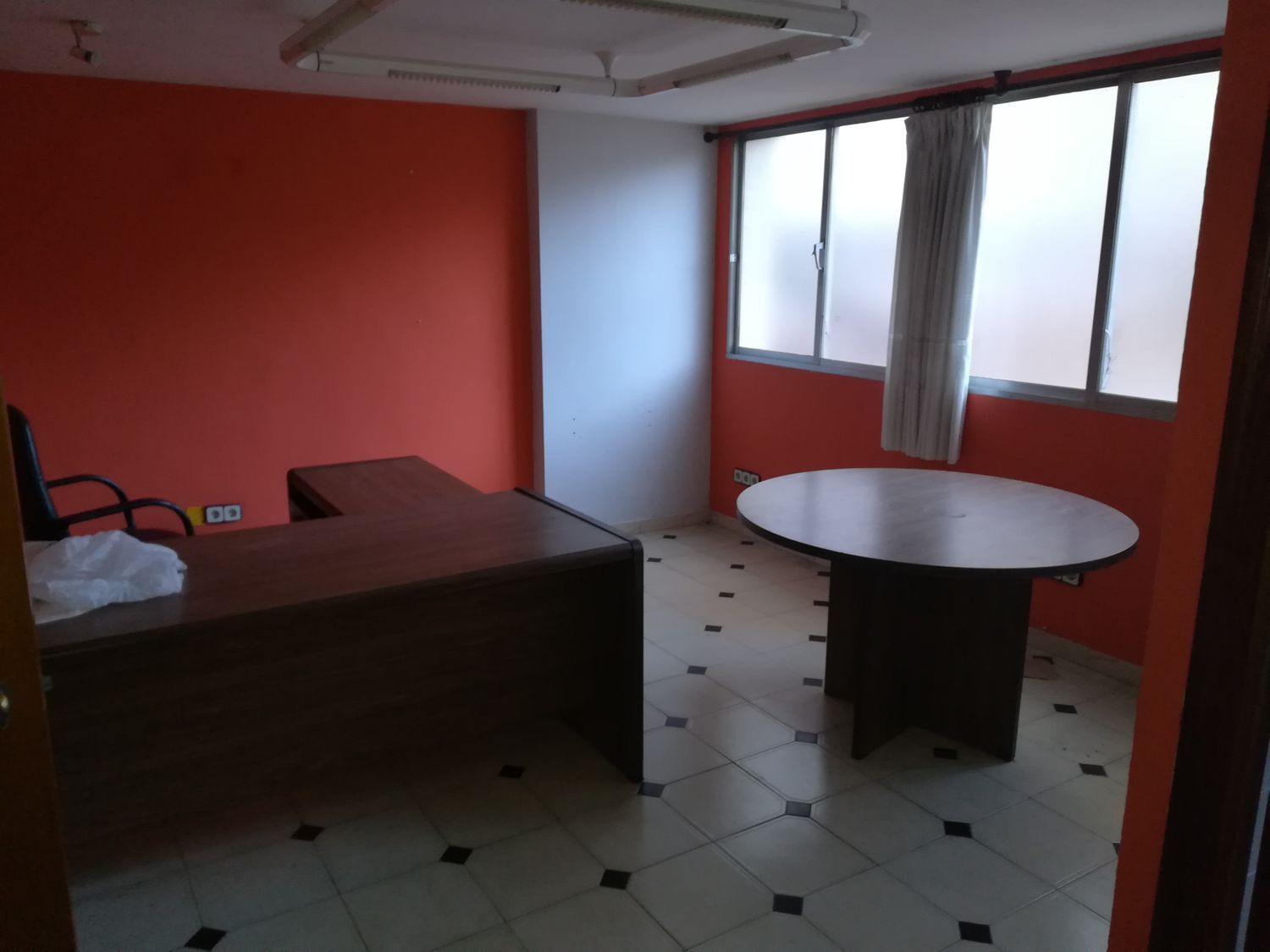 Office for sale in Barrio del Centro