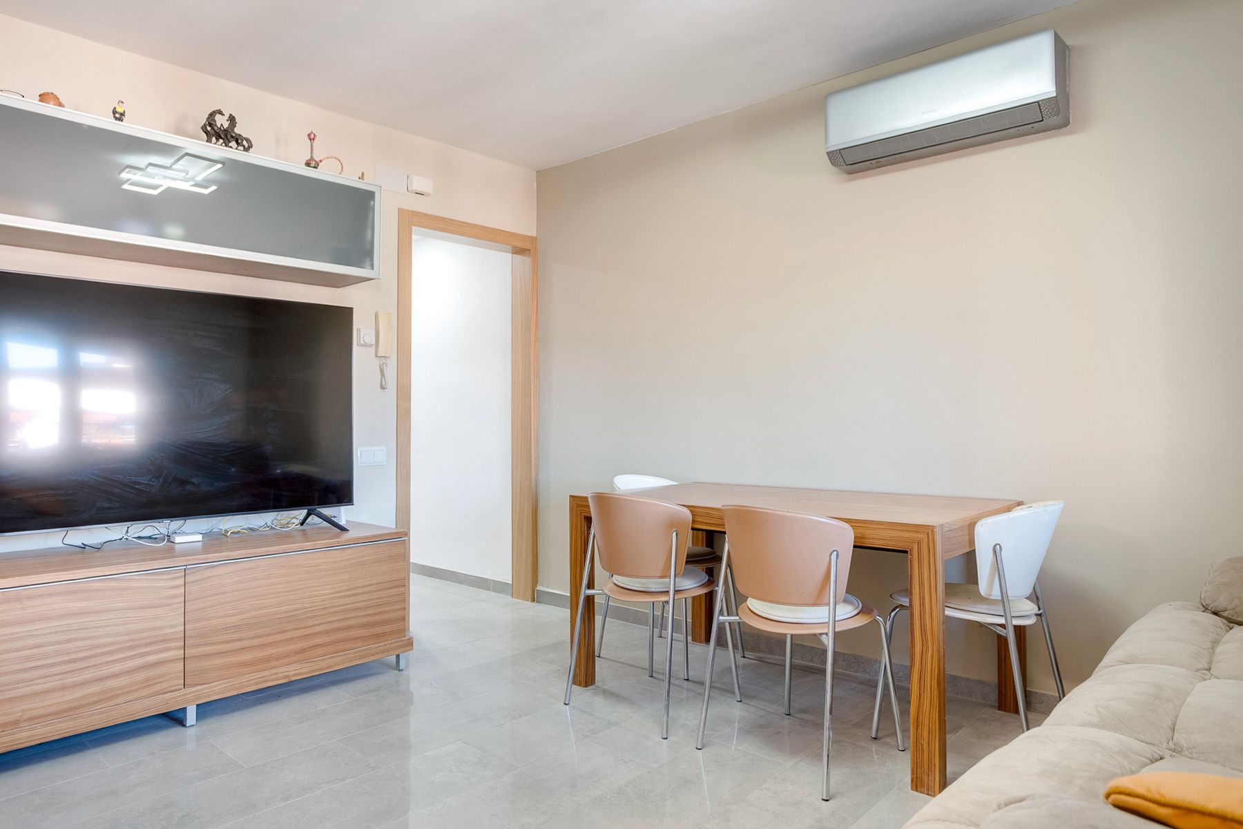 Living room of Flat for sale in Sant Adrià de Besòs  with Heating and Balcony