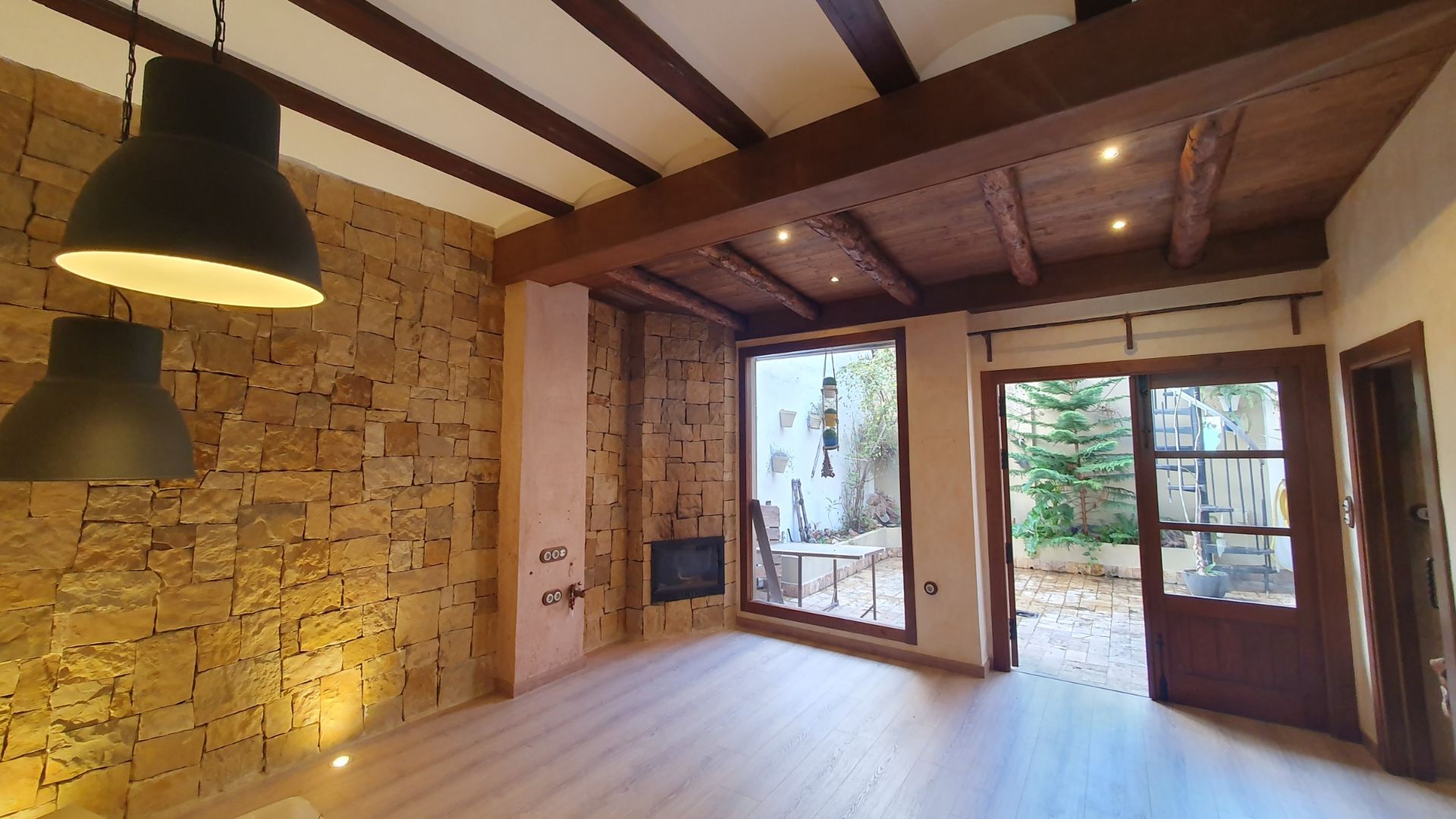 Flat for sale in Mislata  with Air Conditioner, Private garden and Parquet flooring