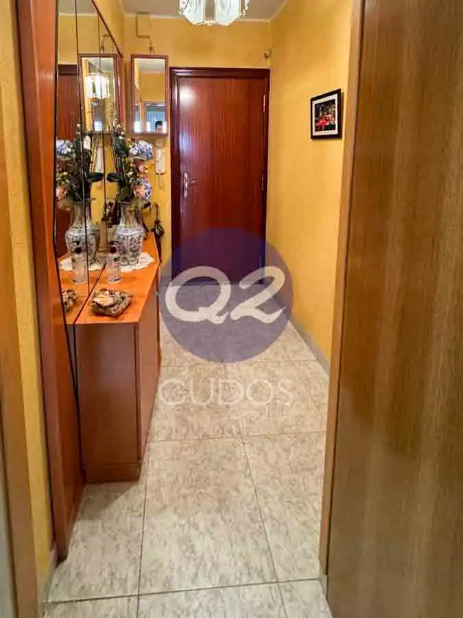Piso con ascensor en venta en Carrer de la Doctora Castells, imagen 2