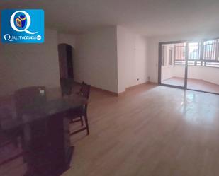 Menjador de Apartament en venda en Alicante / Alacant amb Terrassa