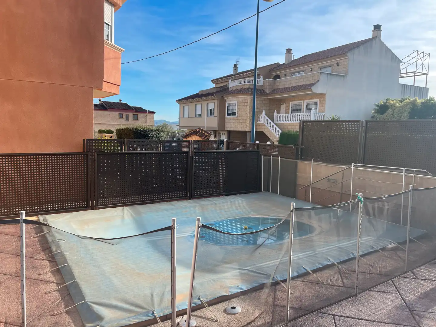 Piscina de Casa o xalet en venda en Orihuela amb Aire condicionat, Jardí privat i Parquet