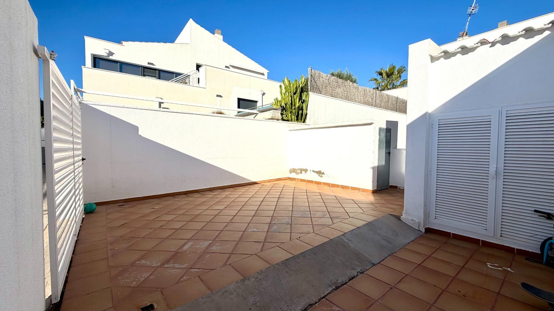 Terrassa de Casa o xalet en venda en Calafell amb Aire condicionat, Jardí privat i Parquet