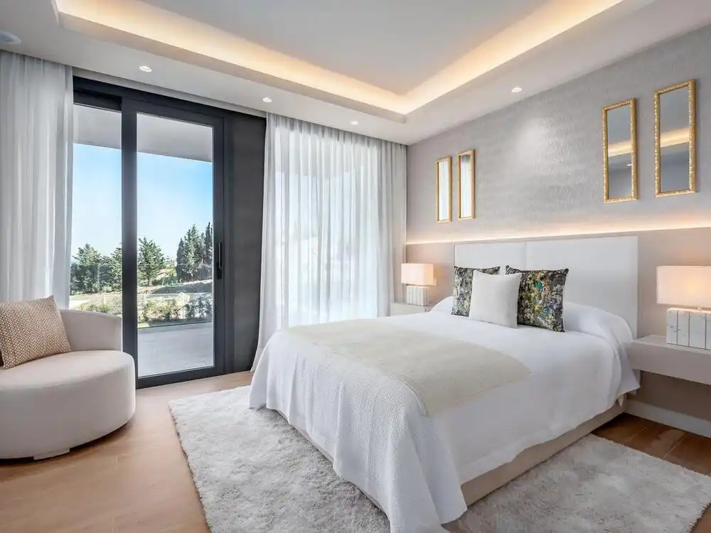 Bedroom of Houses for sale in Estepona  with Air Conditioner, Private garden and Terrace