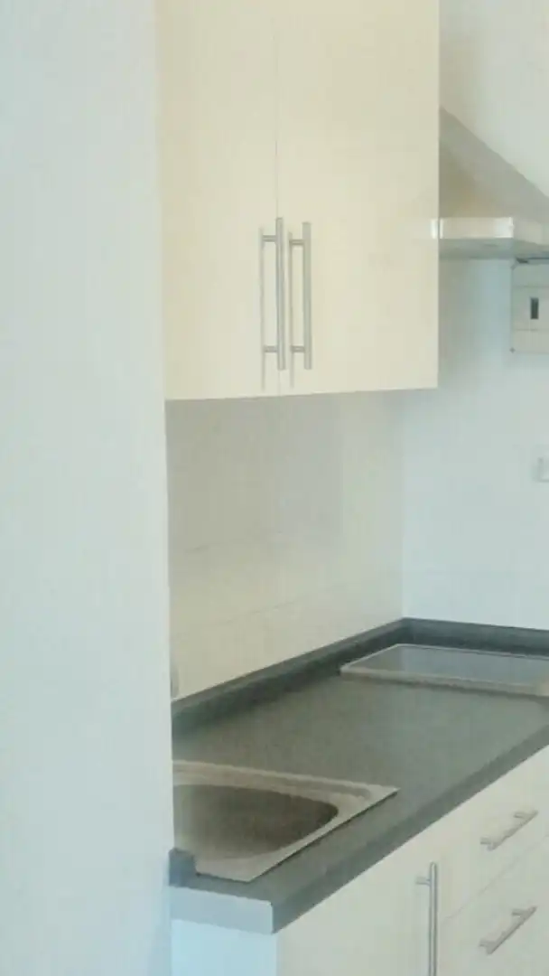 Estudio con ascensor en alquiler en Avenida el Faro 18, imagen 4