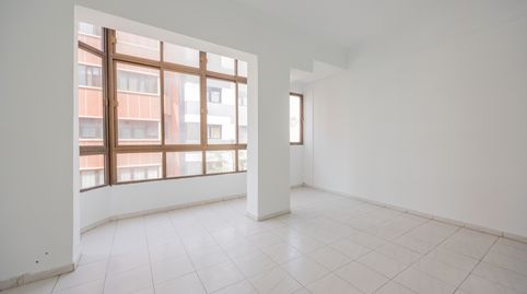 Foto 2 de Piso en venta en Calle León y Castillo, 192, Ciudad Jardín, Las Palmas de Gran Canaria