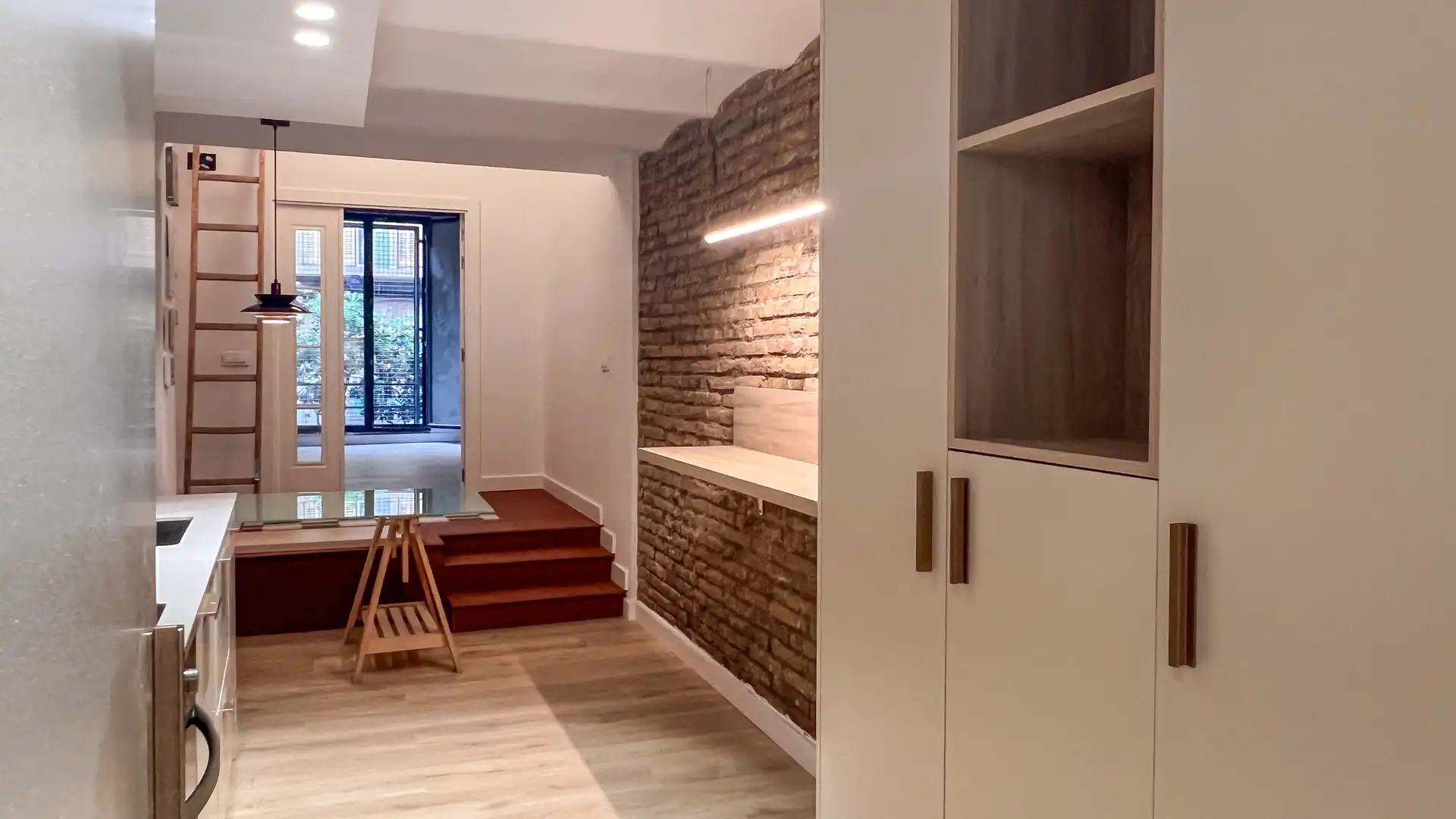 Flat for sale in de la Concòrdia, El Poble Sec - Parc de Montjuïc