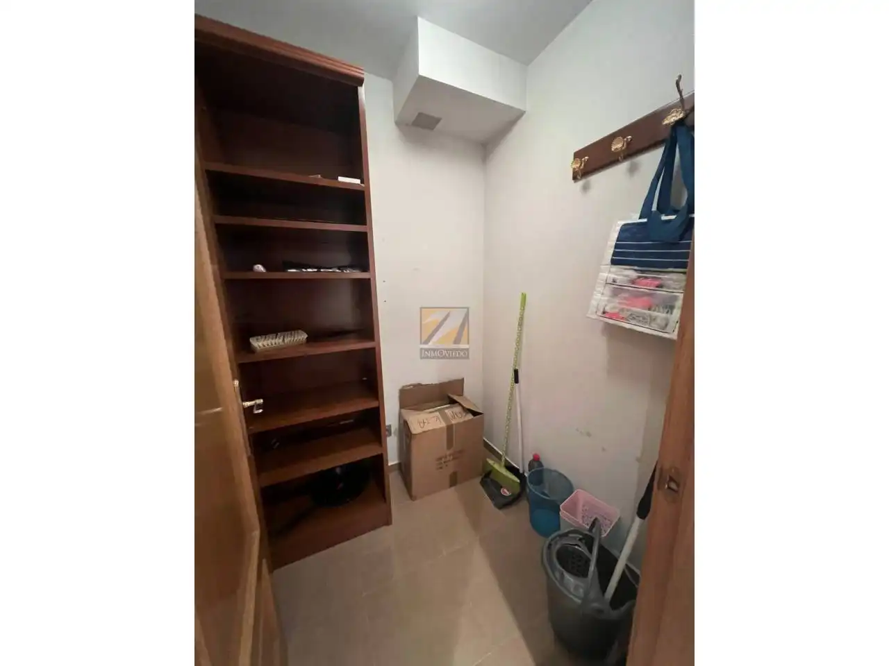 Wohnung zum Verkauf in Gijón  mit Heizung, Abstellraum und Möbliert