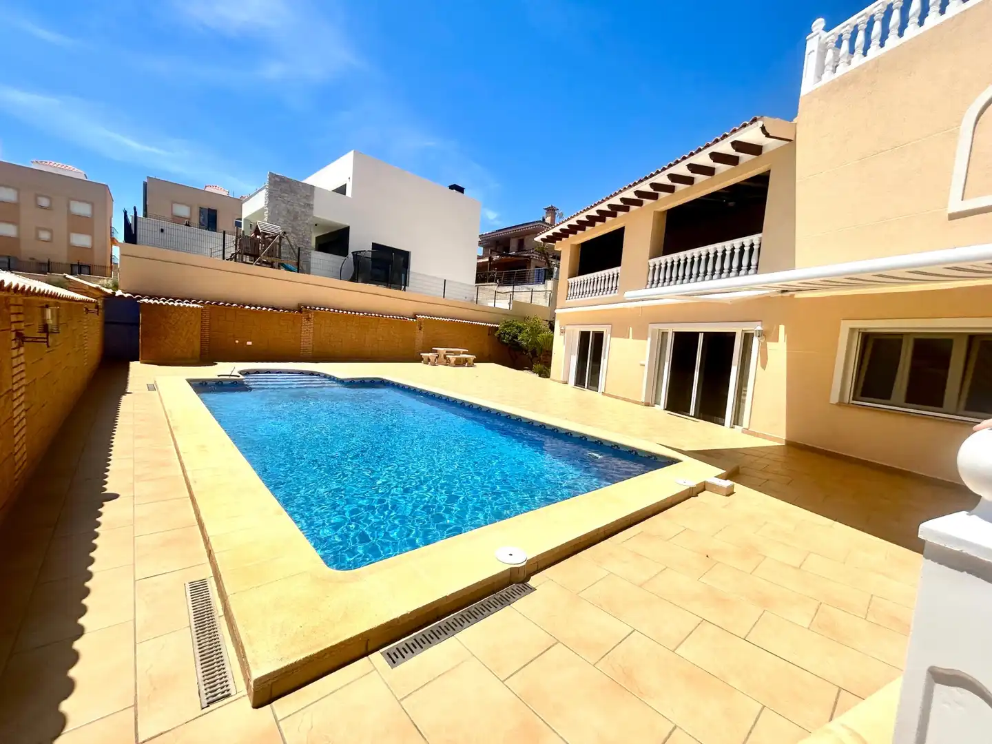 Villa avec terrasse à vendre à Urbanizacion CALARREONA, imagen 6