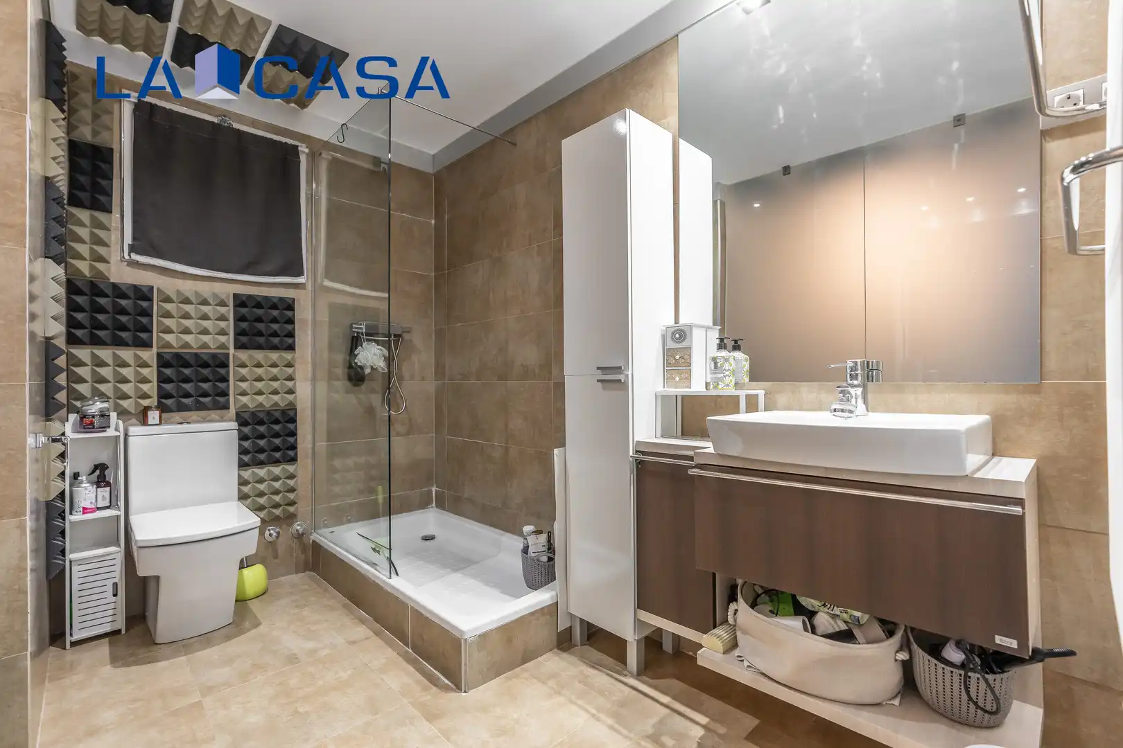 Badezimmer von Maisonette zum Verkauf in Madrid mit Klimaanlage, Heizung und Terrasse