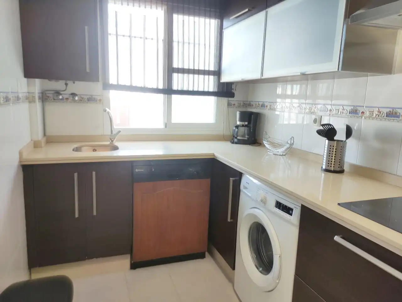 Flat with terrace to rent in Calle Sargenta 18, imagen 5