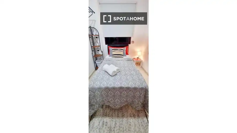 Room in Alcalá