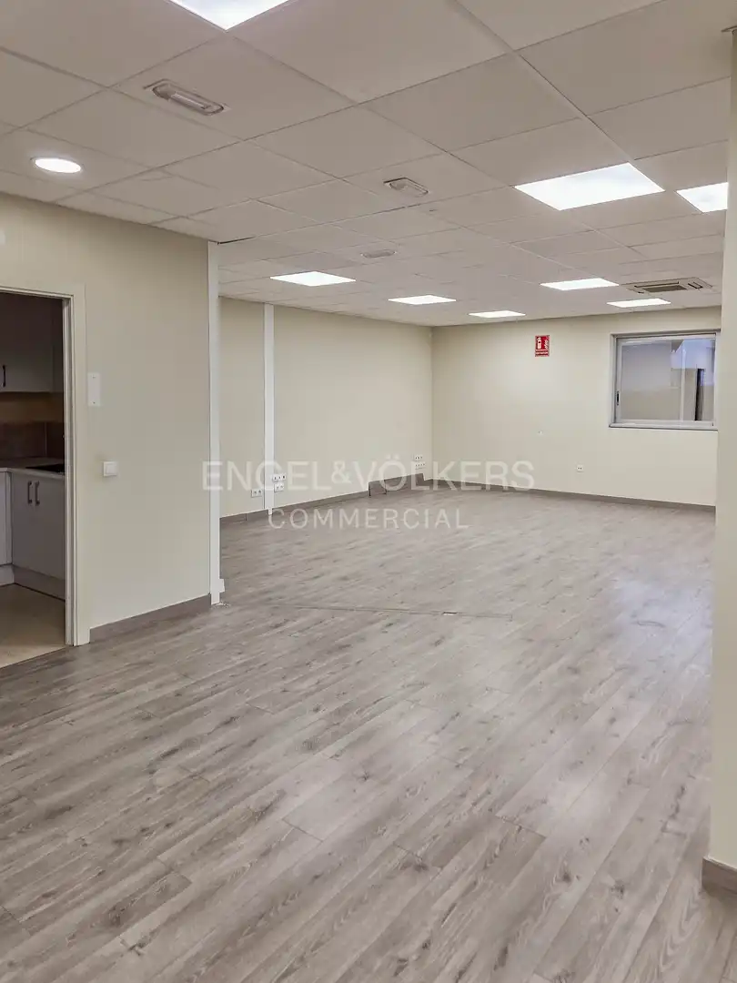 Local comercial en venda a Centre, imagen 3