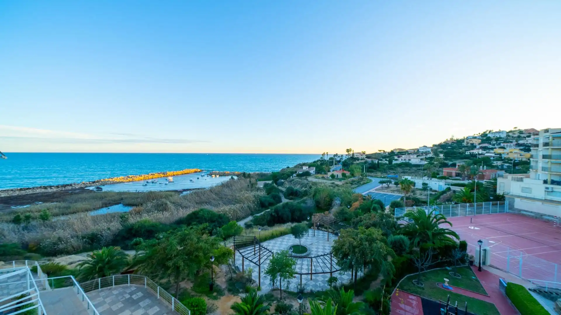 Apartments for rent in Carrer d'Oriola, Pueblo Acantilado - Lanuza