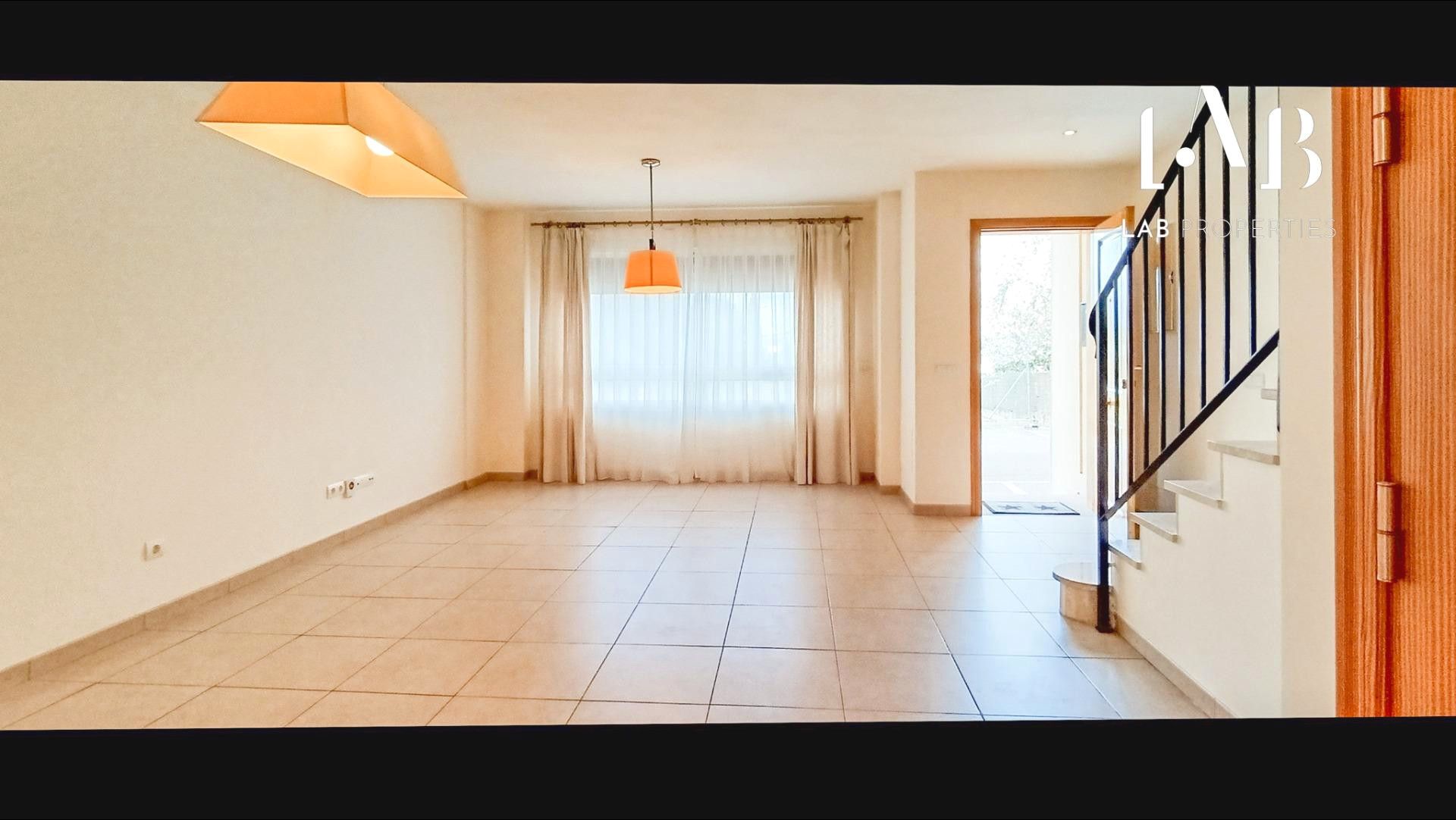 Sala d'estar de Casa adosada en venda en Algaida amb Aire condicionat, Calefacció i Jardí privat
