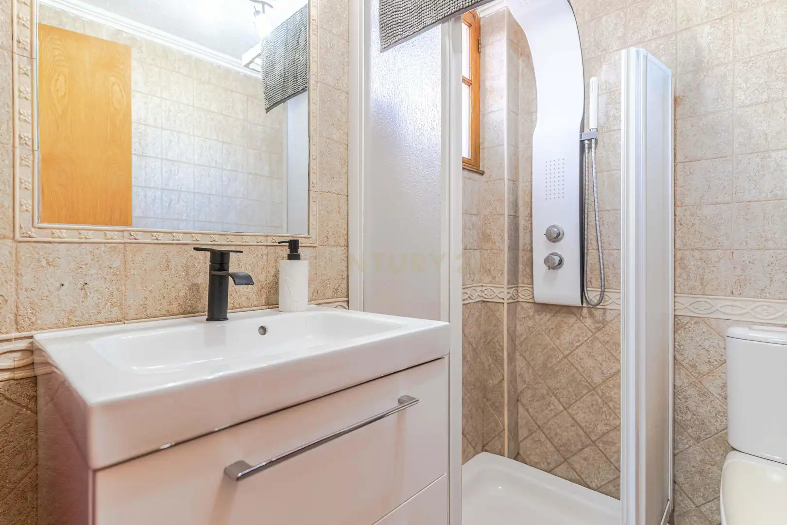 Baño de Casa o chalet en venta en Villa de Otura con Aire acondicionado, Jardín privado y Piscina