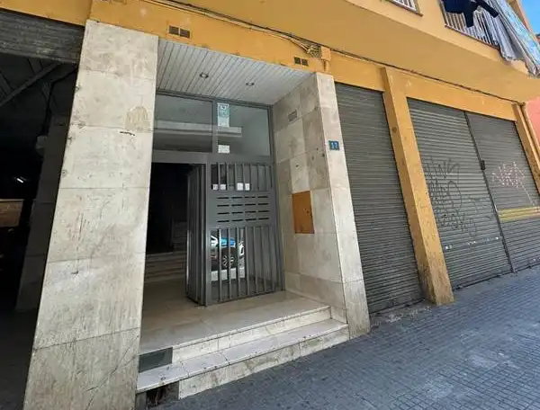 Piso en venta en Dr Ferran, imagen 3
