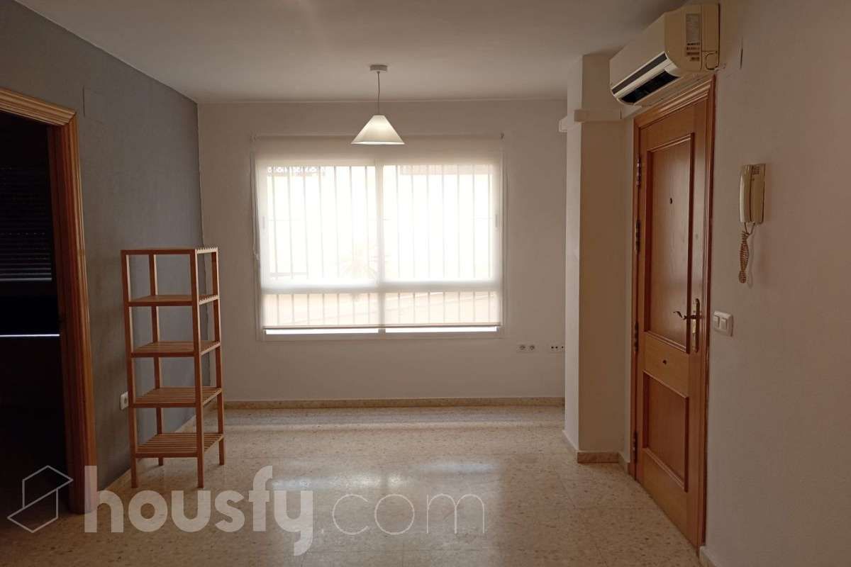 Schlafzimmer von Erdgeschoss zur Miete in Málaga Capital mit Klimaanlage, Heizung und Abstellraum