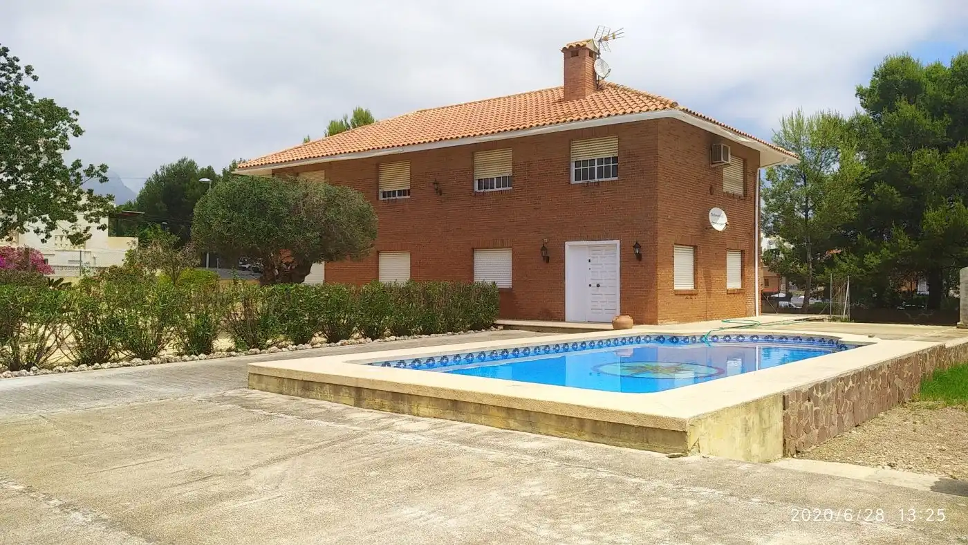 Exterior view of Houses for sale in La Nucia  with Private garden, Terrace and Storage room