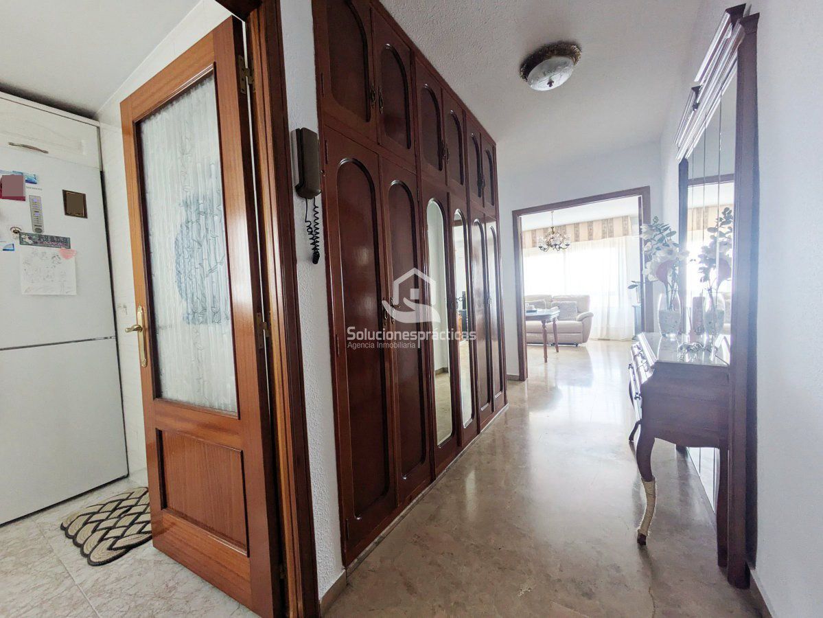 Flat to rent in  Jaén Capital  with Air Conditioner