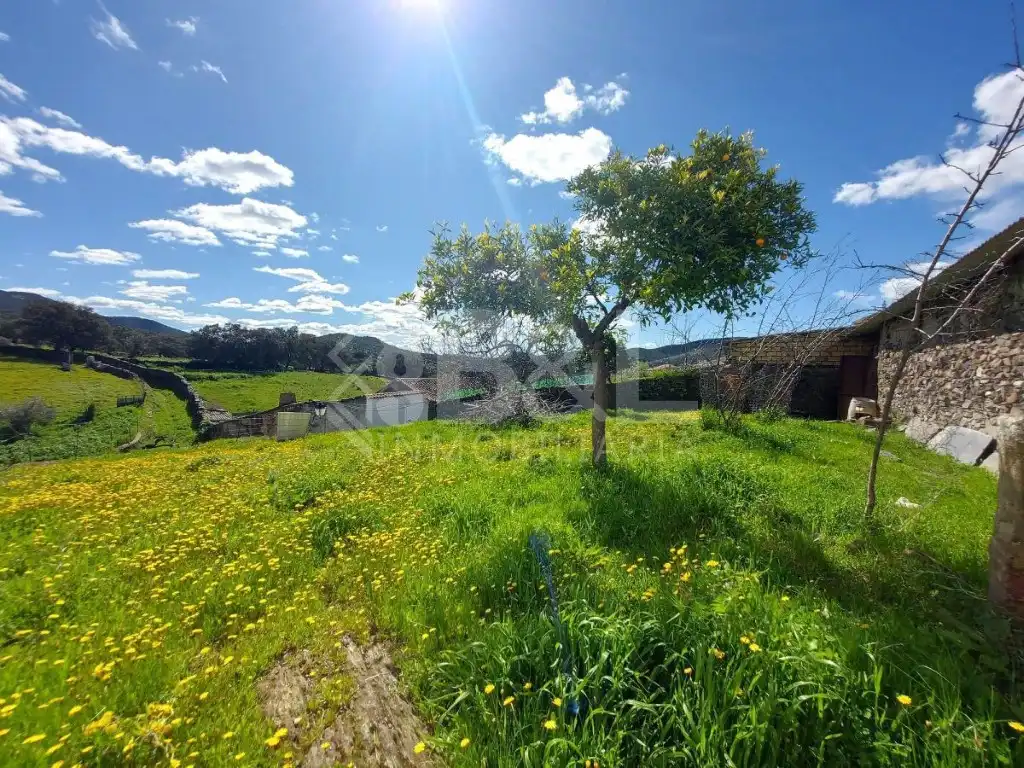 Nave industrial en venta en Arroyomolinos de León