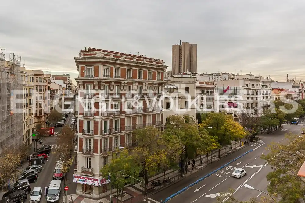 Vista exterior de Piso en venta en Madrid con Aire acondicionado, Calefacción y Amueblado