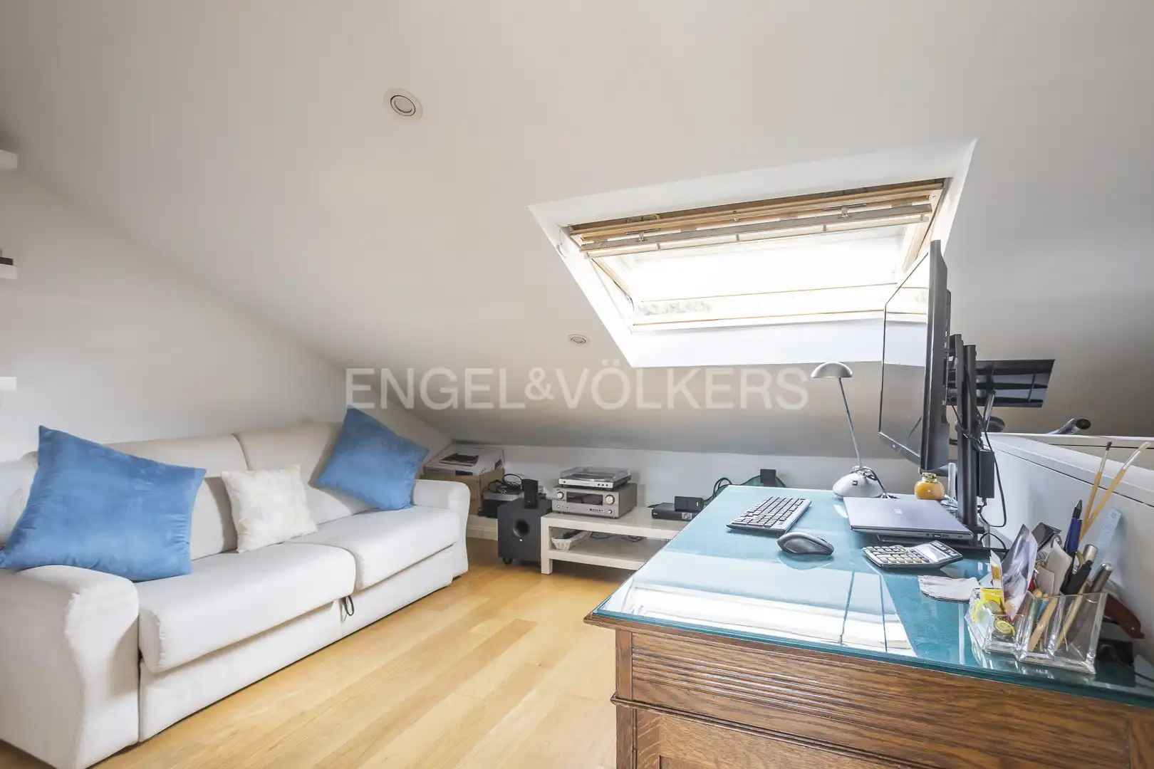 Sala de estar de Casa o chalet en venta en Madrid con Calefacción y Jardín privado