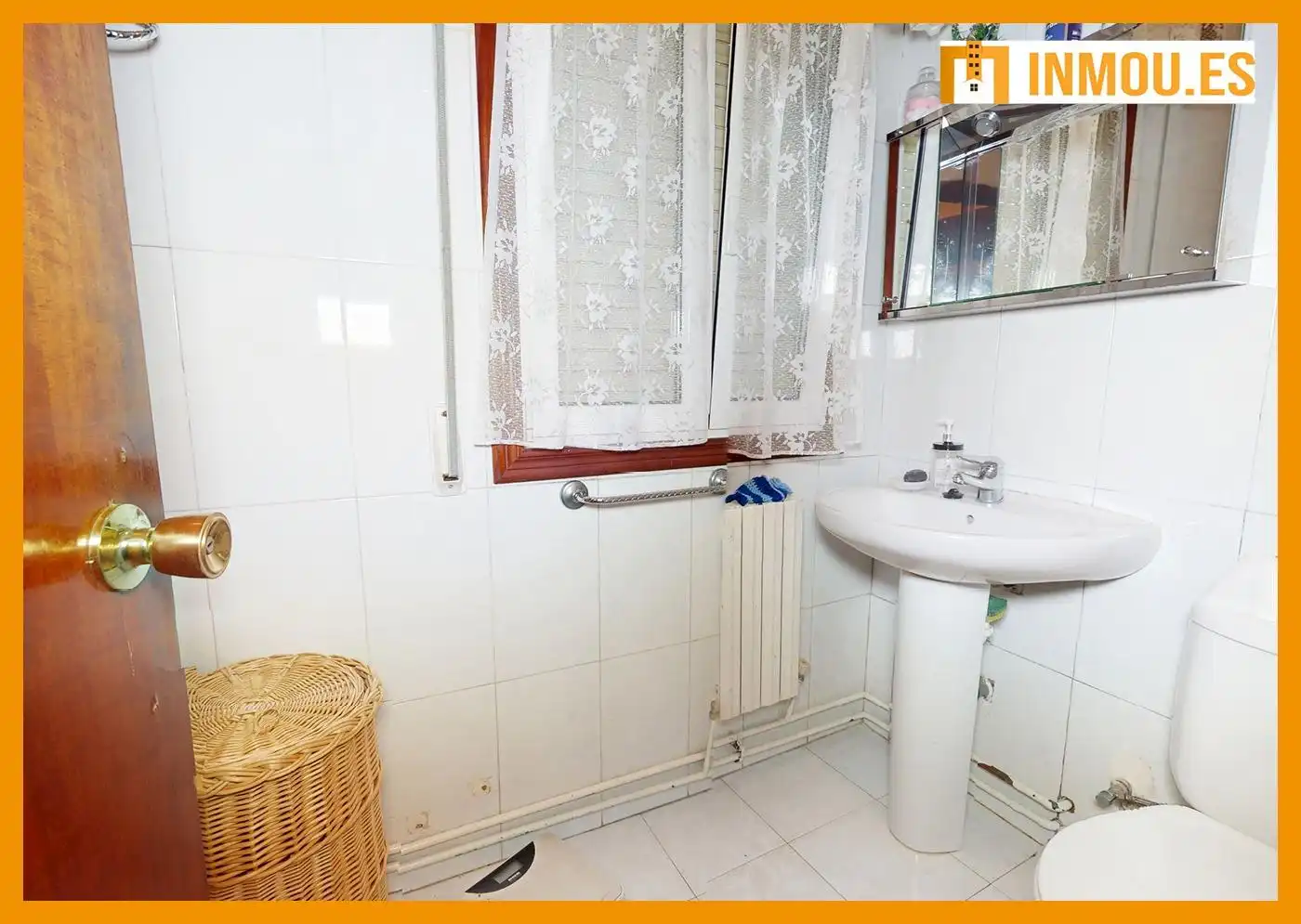 Baño de Casa o chalet en venta en Carballeda de Avia con Calefacción, Jardín privado y Terraza