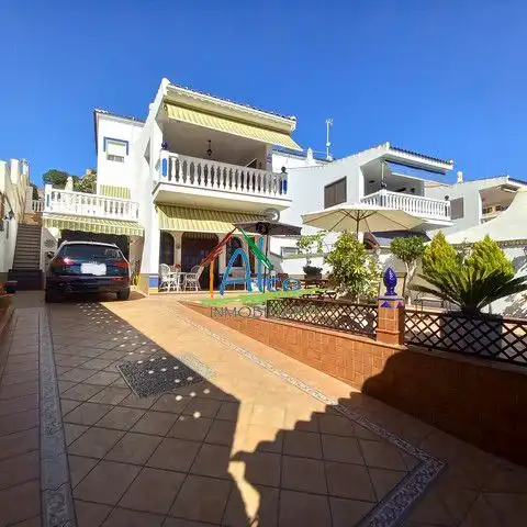 Vista exterior de Casa o chalet en venta en Almonte con Aire acondicionado, Calefacción y Jardín privado