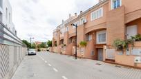 Vista exterior de Casa adosada en venda en Armilla amb Aire condicionat i Terrassa