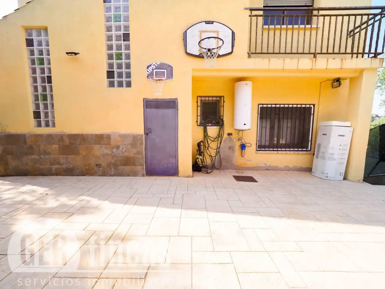 Vista exterior de Casa o chalet en venta en Terrassa con Aire acondicionado, Calefacción y Jardín privado